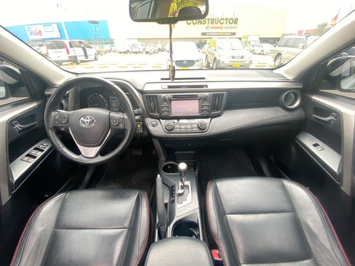 Imagen 14 de 25 de Toyota Rav 4 2017 Street 4x2