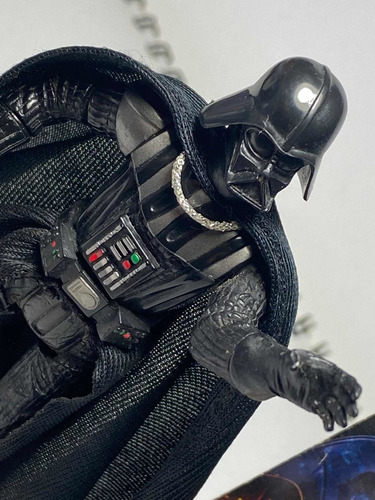 Darth Vader Rots Hasbro 2004 Lightsaber Attack! (Usado)