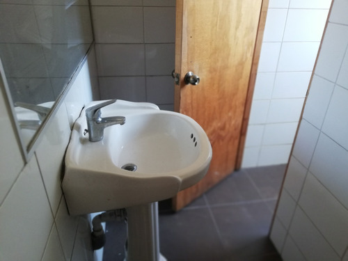 Excelente Casa Comercial Sector Parque Bustamante