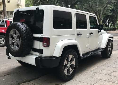 Imagen 5 de 14 de Jeep Wrangler Unlimited Sahara 4x4
