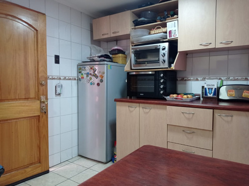 Casa Aislada 222 Mts Construidos Patio