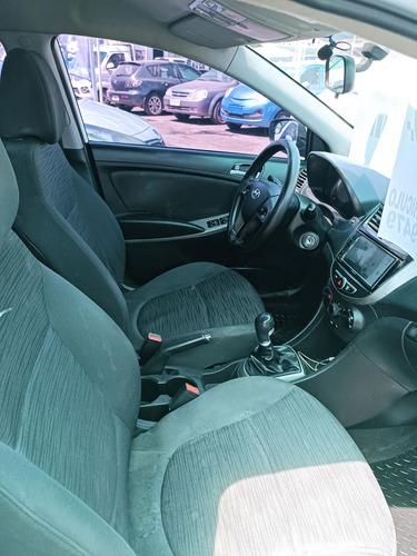 Hyundai Accent 1.4 Rb 5dr 6mt Gl Ac 2ab Mt 4x2 2017
