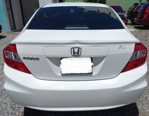 Imagen 4 de 10 de Honda Civic 2013 Blanco Americano Impecable.
