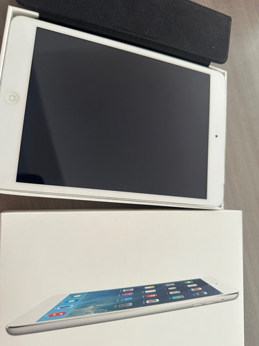 iPad Mini 2 Con Smart Cover En Excelente Estado Con Caja (Usado)