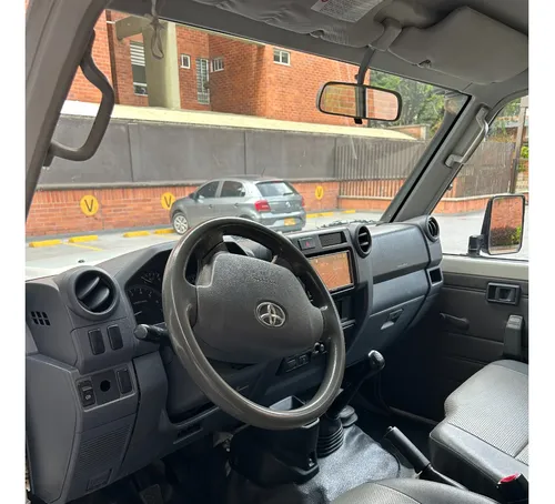 Land Cruiser Lc79