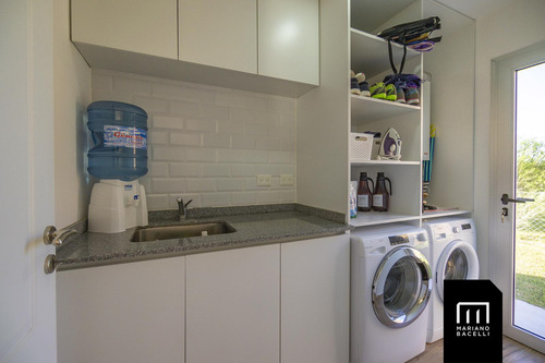 Casa En Venta En Terralagos