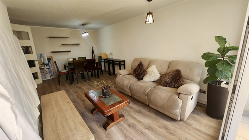 Departamento En Venta De 2 Dorm. En Ñuñoa