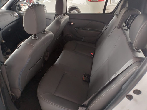 Renault Sandero 1.6 16V 4P SCE FLEX STEPWAY ICONIC X-TRONIC AUTOMÁTICO CVT