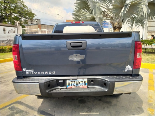 Imagen 5 de 12 de Chevrolet Silverado Lt