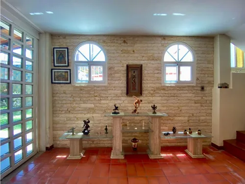 Casa En Venta Con Planta Eléctrica Macaracuay