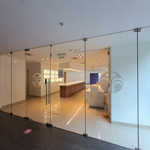 Arriendo Local Comercial En Alonso De Córdova Id 50.493-lin