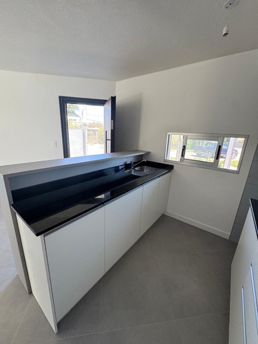 Venta Hermoso Duplex 3 Dormitorios .ciudad De La Costa Con Renta .