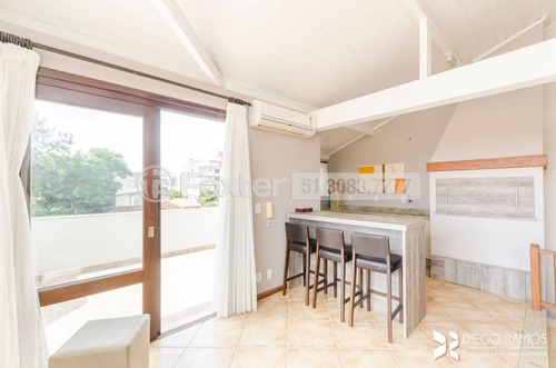 Casa Em Condomínio, 3 Dormitórios, 243.14 M², Menino Deus - 205161