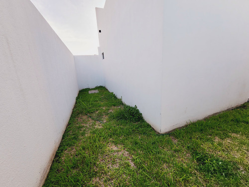 Casa En Venta Con Paneles Solares Y Alberca Fracc Lomas Del