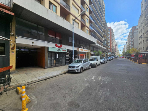 Imagen 2 de 12 de Cochera Fija En Venta Centro