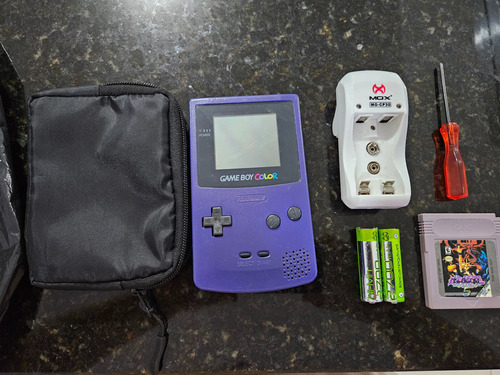 Game Boy Color + Jogo + Carregador + Pilhas Recarregaveis 