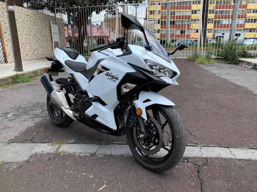 Imagen 2 de 10 de Kawasaki Ninja 400