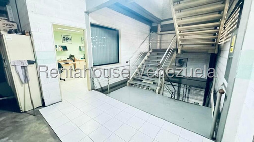 Y.t. Galpón En Venta, Sarría Mls #25-12782