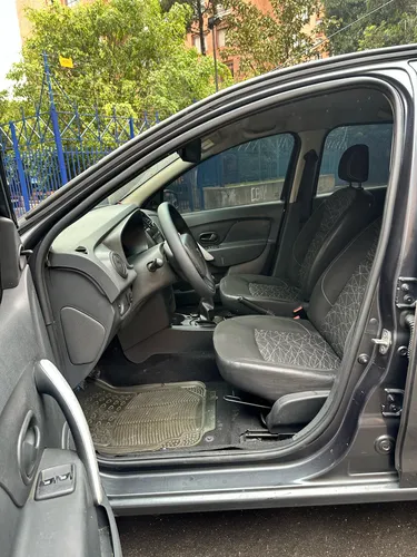 Renault Logan 1.6 Expression