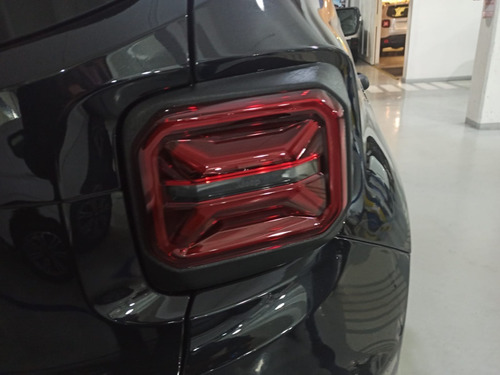 Imagen 10 de 17 de Renegade Sport 1.8l Manual 5 4x2 My23 $