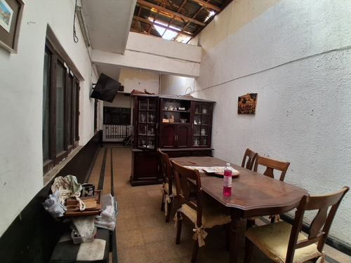 Arriendo Céntrica Bodega Comercial, Arturo Prat - Av. Matta.