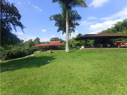 Se Vende Finca Hotel Vía Armenia - El Caimo
