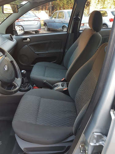 Ford Fiesta 1.6 Amb. Plus Año 2006 Km. 122.000