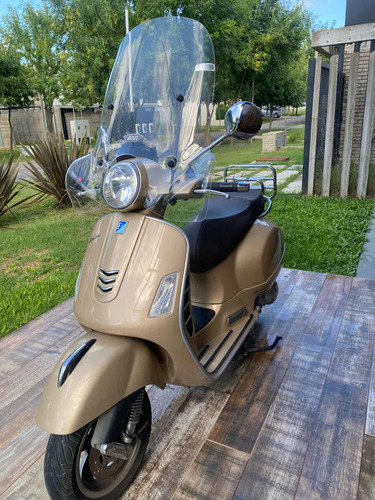 Vespa 300 Gts