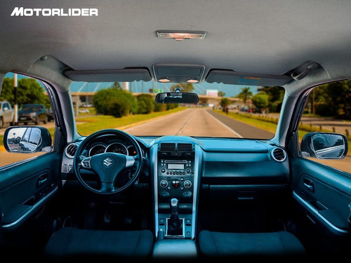Imagen 9 de 25 de Suzuki Grand Vitara Jlx 2.0 Extra Full| Permuta / Financia