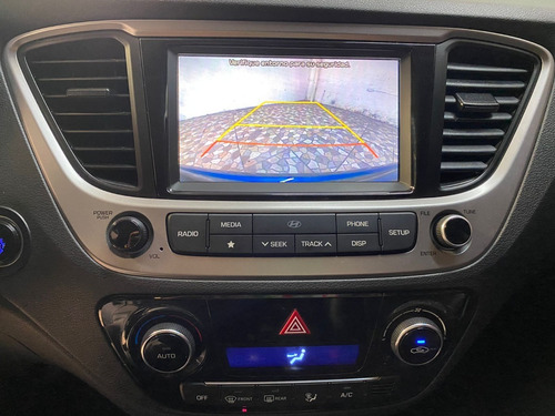 Imagen 11 de 15 de Hyundai Accent Gl Mid 2018 Aut