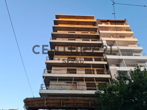 Imagen 2 de 5 de Venta Departamento Monoambiente Abasto Con Balcon Al Frente