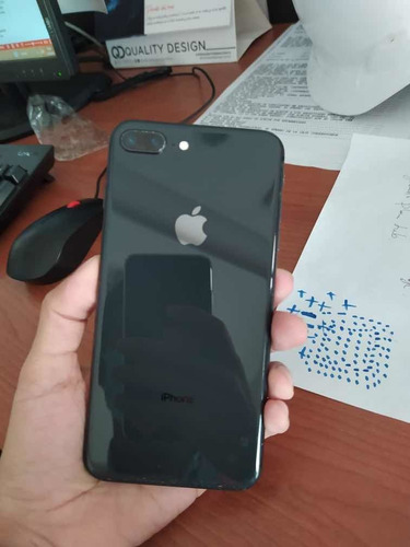 iPhone 8plus 64gb Negro