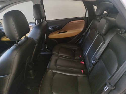 Fiat Linea 2015 1.8 16v Absolute Flex Dualogic 4p