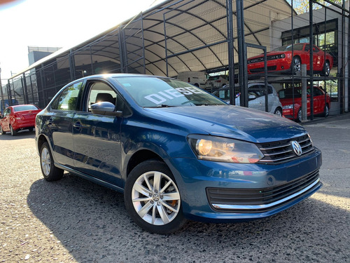 Volkswagen Vento 2.0 Confortline Mt