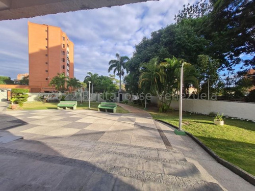 Imagen 2 de 30 de Apartamentos En Venta Del Este Barquisimeto 22-20384 +m
