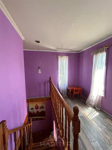 Casa En Venta De 4 Dorm. En Curicó