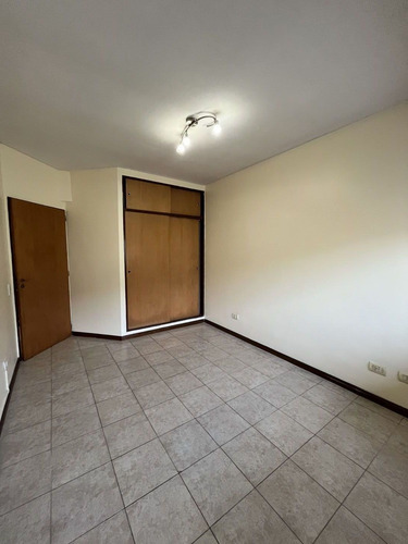 Departamento En Alquiler En Flores
