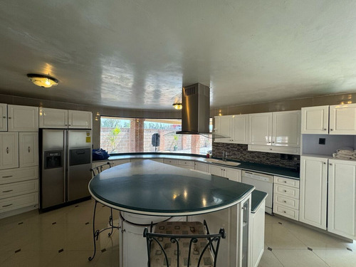 Casa En Venta, Santa Maria Huecatitla, 3 Recamaras