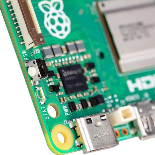 Raspberry Pi 5 (8 Gb) + Accesorios (Usado)