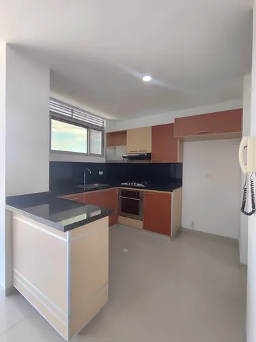Apartamento En Arriendo En Cristales De La Floresta. Cod A15835