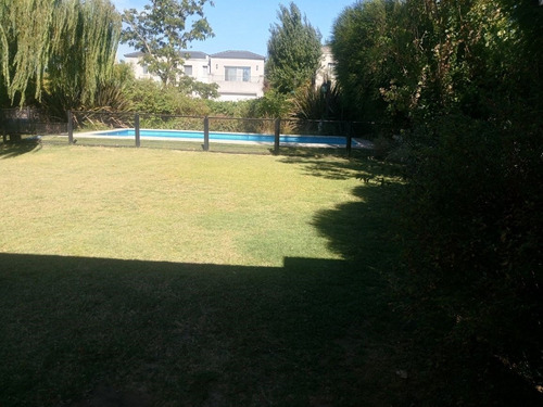 Imagen 2 de 27 de Casa En Alq. Temporario Ubicado En Santa Barbara, Tigre, G.b.a. Zona Norte