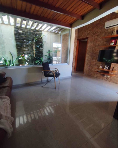 Imagen 8 de 15 de Hermoso Townhouse En Venta Urb Piedras Pintadas-el Trigal