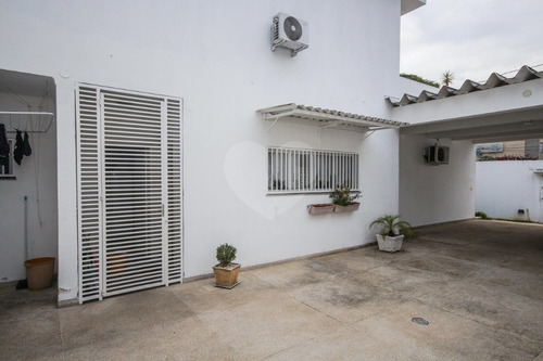 Imagem 16 de 17 de Casa Residencial - 6 Dorms - 4 Suites - 5 Vagas - Para Venda No Alto Da Lapa - Reo325277