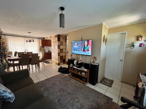 Excelente Casa 4 Dormitorios, 3 Baños, Comuna De Peñalolén