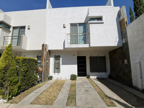 Casa En Venta En Privada De La Montaña Tesistan Zapopan