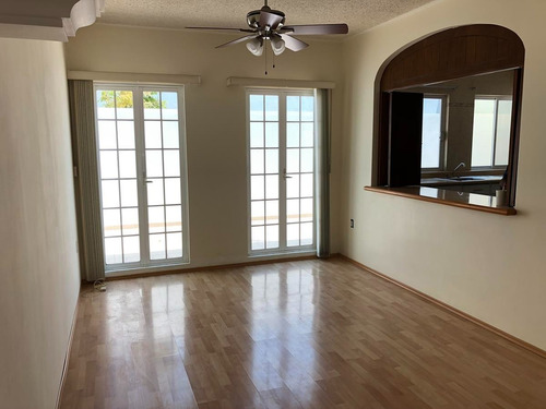 Imagen 3 de 17 de Casa En Renta En Querétaro Condominio Claustros De Santiago