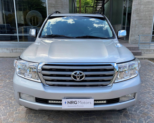 Imagen 13 de 15 de Toyota Land Cruiser 200 4.5 D4-d Vx Aut 2010