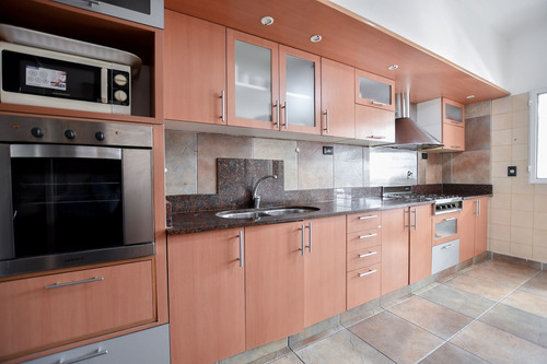 Imagen 14 de 30 de Casa 6 Dormitorios En Venta La Plata Pza Malvinas