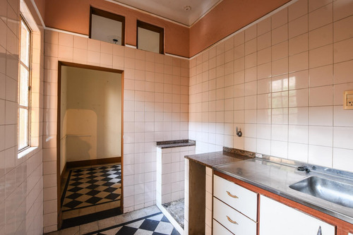 Casa Estilo Inglés, 5 Dormitorios, Patio Y Cochera- San Lorenzo 1900- Centro- Rosario | Venta