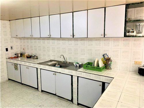 Venta De Casa En La Leonora